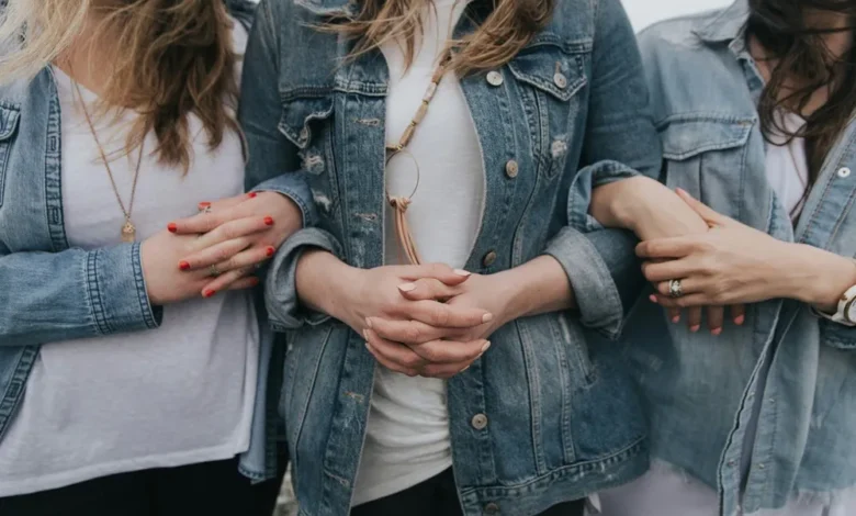 الأمراض المناعية الذاتية.. لماذا تصيب النساء أكثر؟، Photo by Becca Tapert on Unsplash