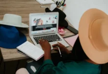 لكل فريلانسر.. كيف تحصل على أول عميل لك خلال شهر واحد؟، Photo by Brandy Kennedy on Unsplash