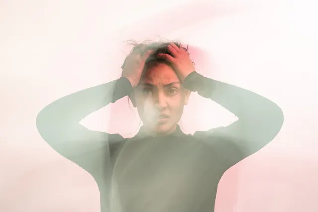 كيف تتخلص من التوتر؟ 16 طريقة بسيطة لإنقاذ نفسك ، Photo by Uday Mittal on Unsplash