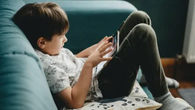 تأثير السوشيال ميديا على الأطفال، Photo by Annie Spratt on Unsplash