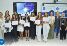 سبعة خريجين متميزين من المدارس الألمانية في مصر حصلوا على منح دراسية تتيح لهم مواصلة دراستهم لنيل درجة البكالوريوس في الجامعات الألمانية، الصورة من صفحة DAAD Egypt على فيسبوك